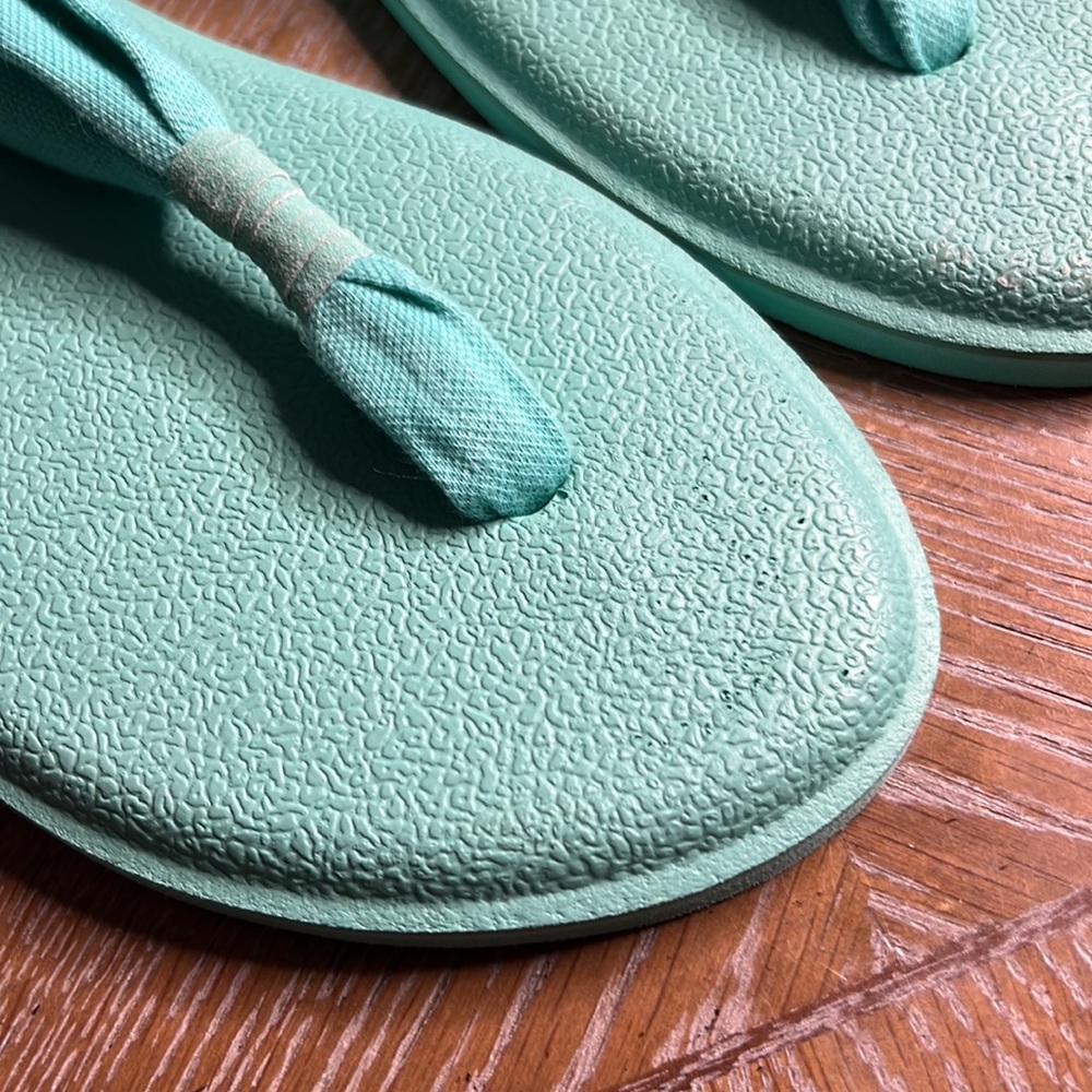 SANUK Yoga Sling Burst Spectrum Sandal in Opal 36-37 - Picture 4 of 9